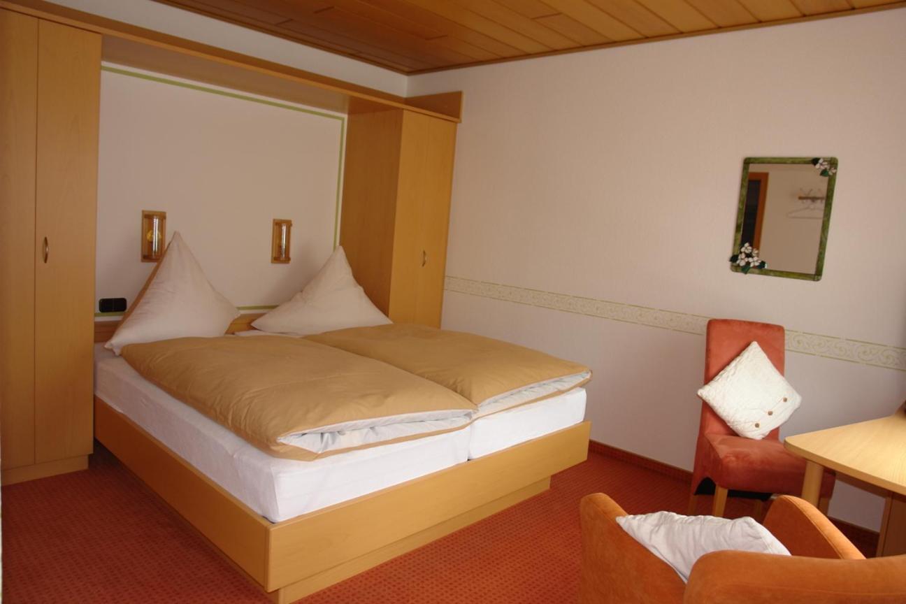 Haus Hesseberg Hotel Медебах Екстериор снимка
